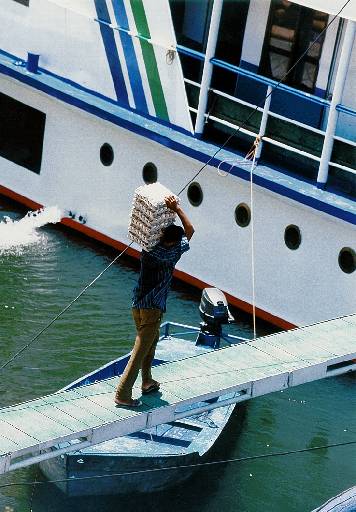 nile barge loading